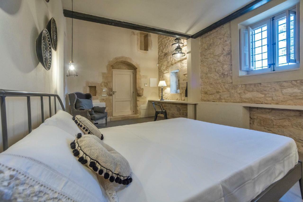 Terre Di Cavalusi Relais Guest House Donnafugata Exterior photo