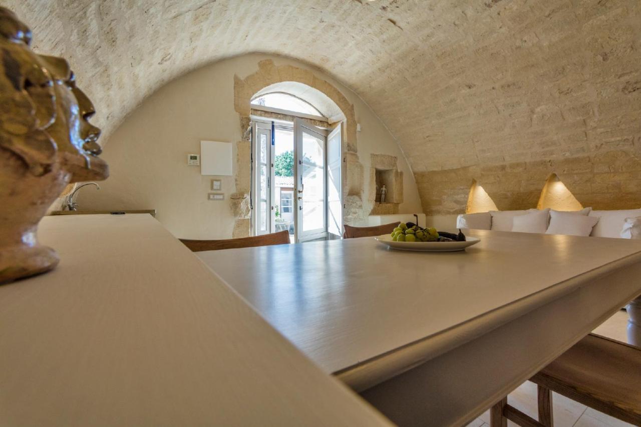 Terre Di Cavalusi Relais Guest House Donnafugata Exterior photo